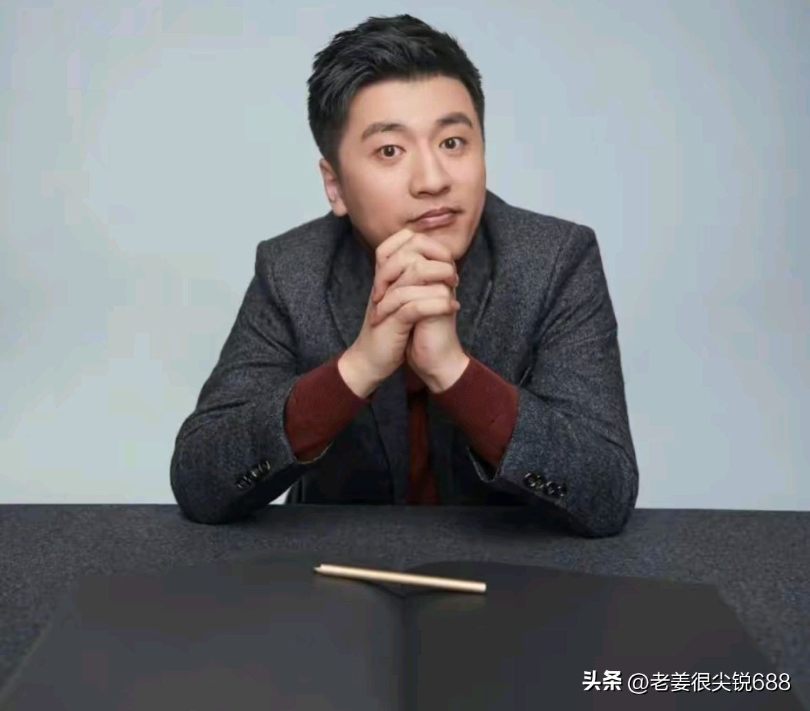 张雪峰一句话遭大学教授怒怼,张雪峰怒怼大学新闻系教授