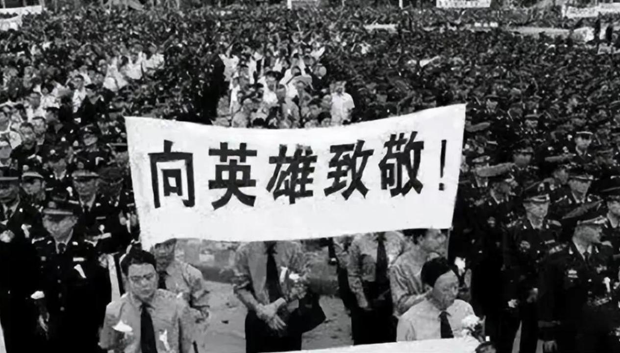 25岁民警猝死在派出所,25岁牺牲的缉毒卧底民警