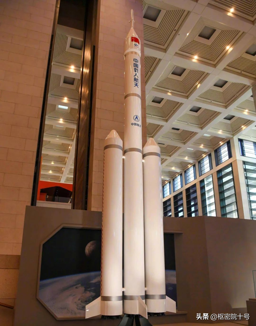 2030年我国能够完成载人登月吗,中国在2021年能实现载人登月吗