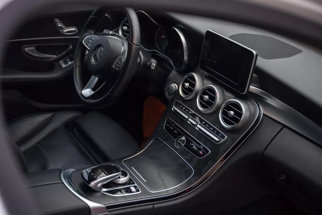 奔驰c200瓦罐6万公里二手价格,奔驰瓦罐c200