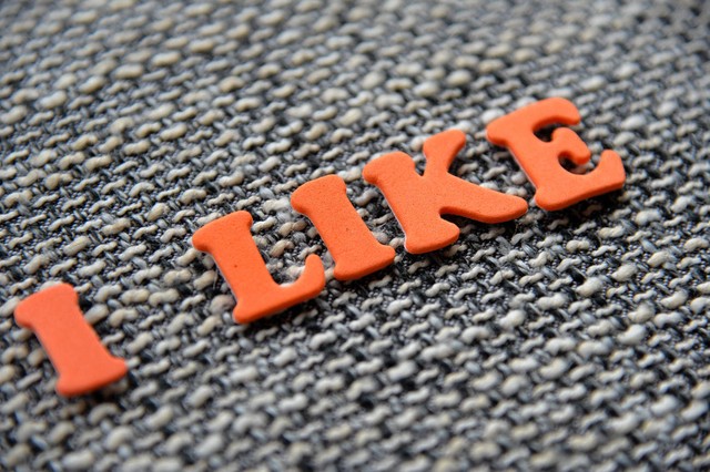 夸人句子男生简单,夸人句子100句