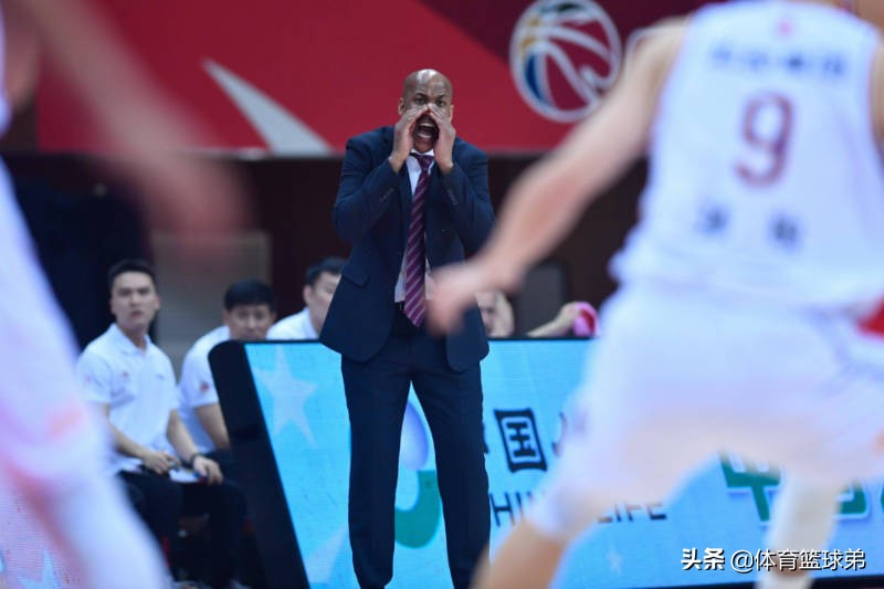 马布里下赛季回cba,马布里恐怖比赛