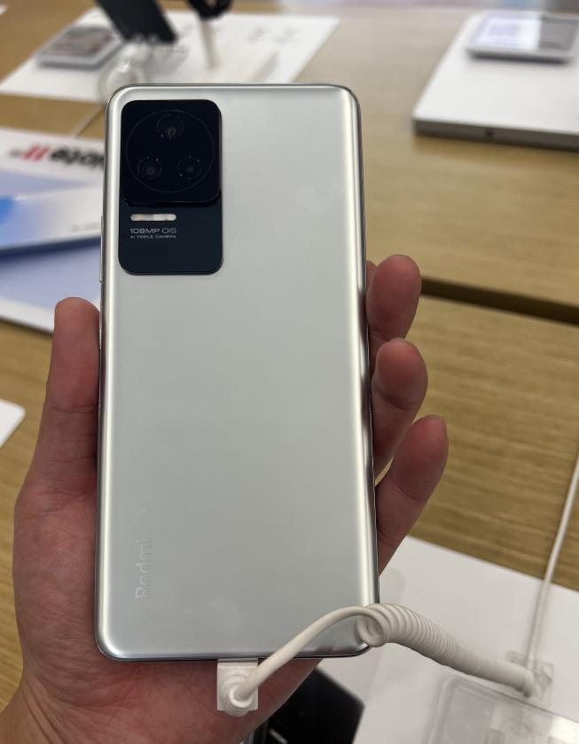 武汉苹果旗舰店装修费用,苹果武汉零售