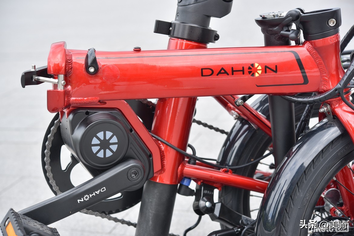 树立电自双驱新标杆DAHON大行全新UNIOE16电助力折叠车评测