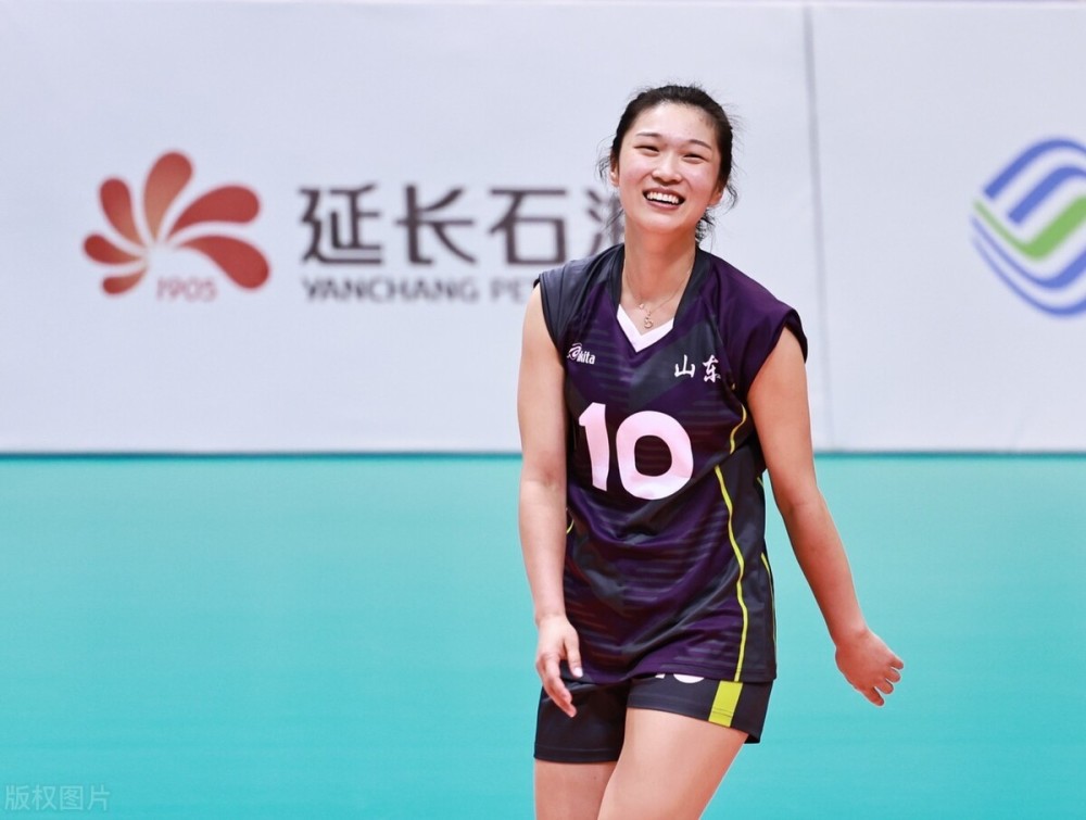 女排对阵荷兰王梦洁救球,中国女排3比0阿根廷女排王梦洁