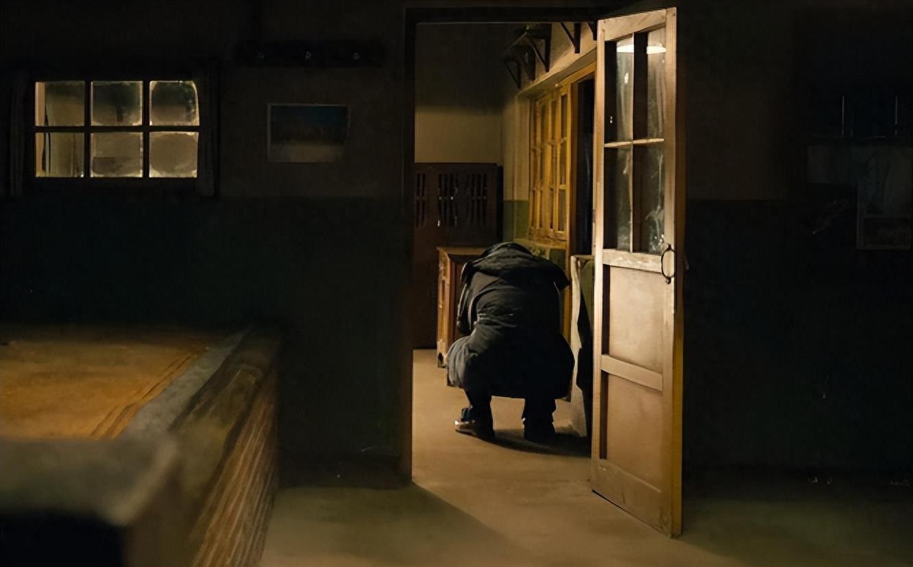 警察抓失足妇女的概率,嫖娼抓获男性女性如何处罚