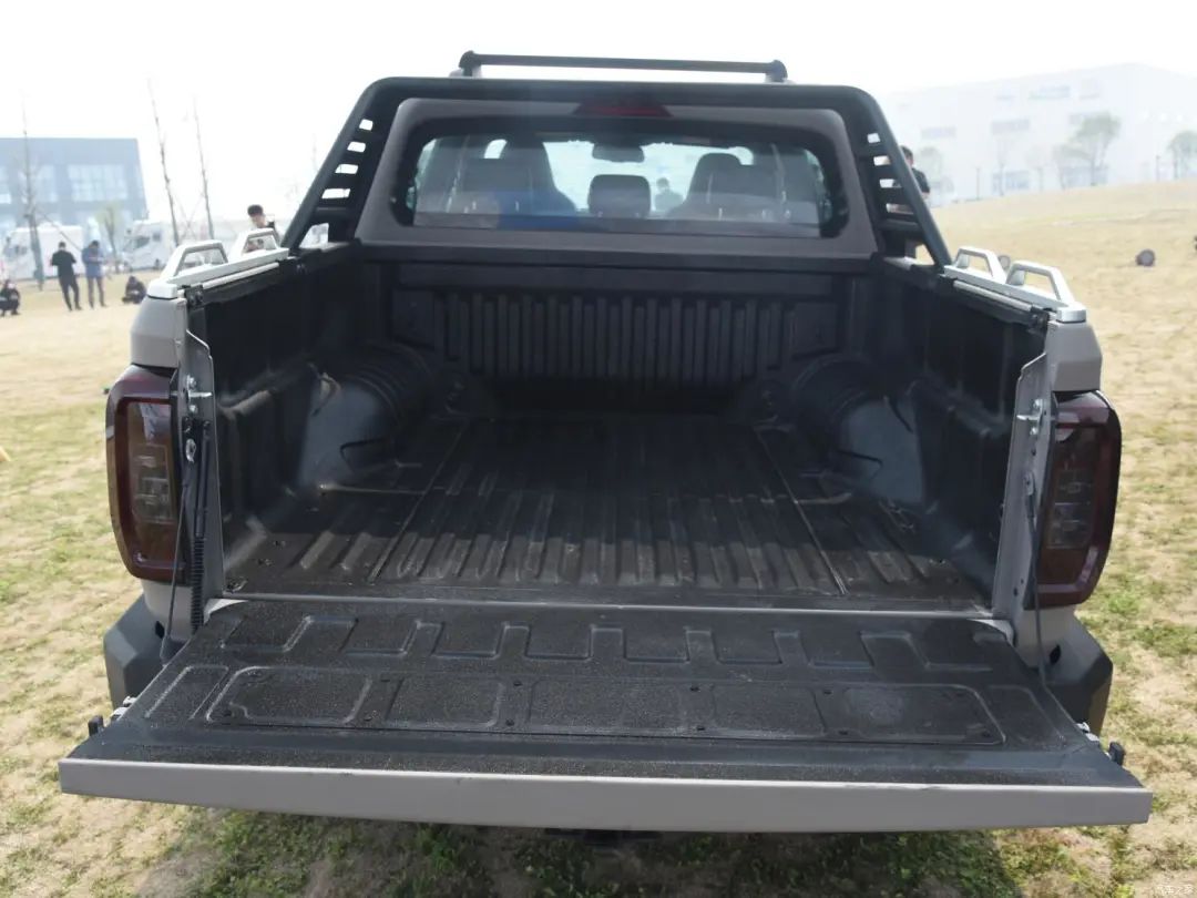 上汽大通maxusv90运杰版,maxust90新款