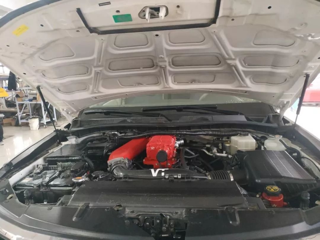 途乐y62加装双螺杆机械增压,途乐4.0机械增压