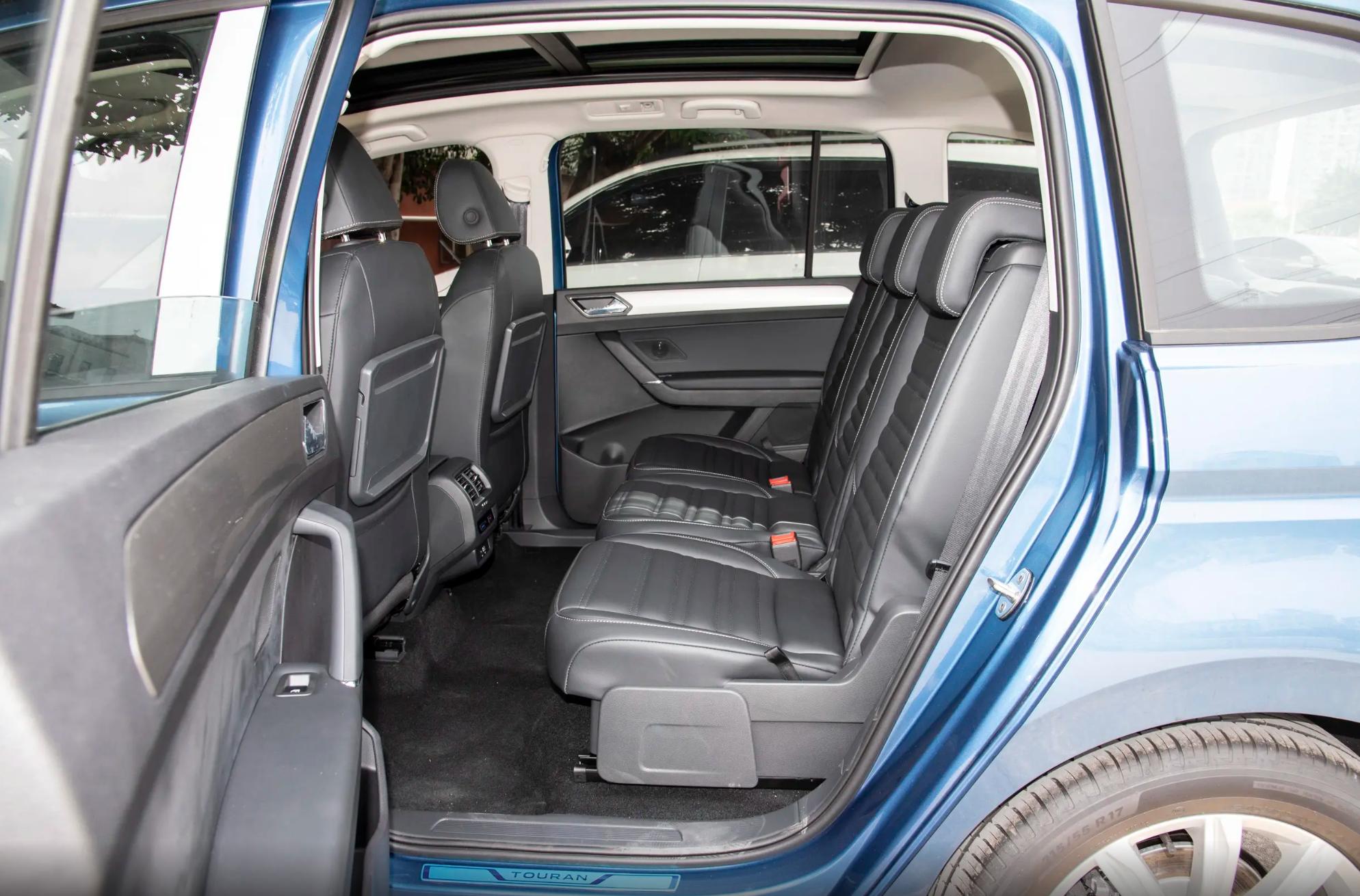 15万左右的mpv6座,10-15万的mpv大众