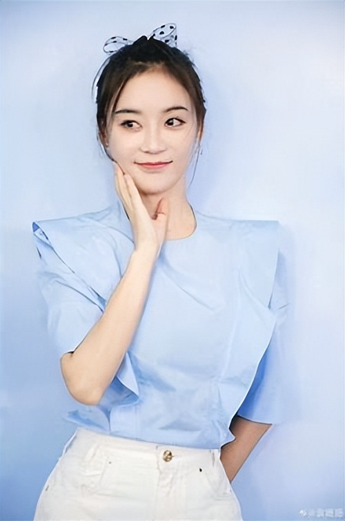 于正捧袁姗姗的原因,袁姗姗拍了于正多少部戏