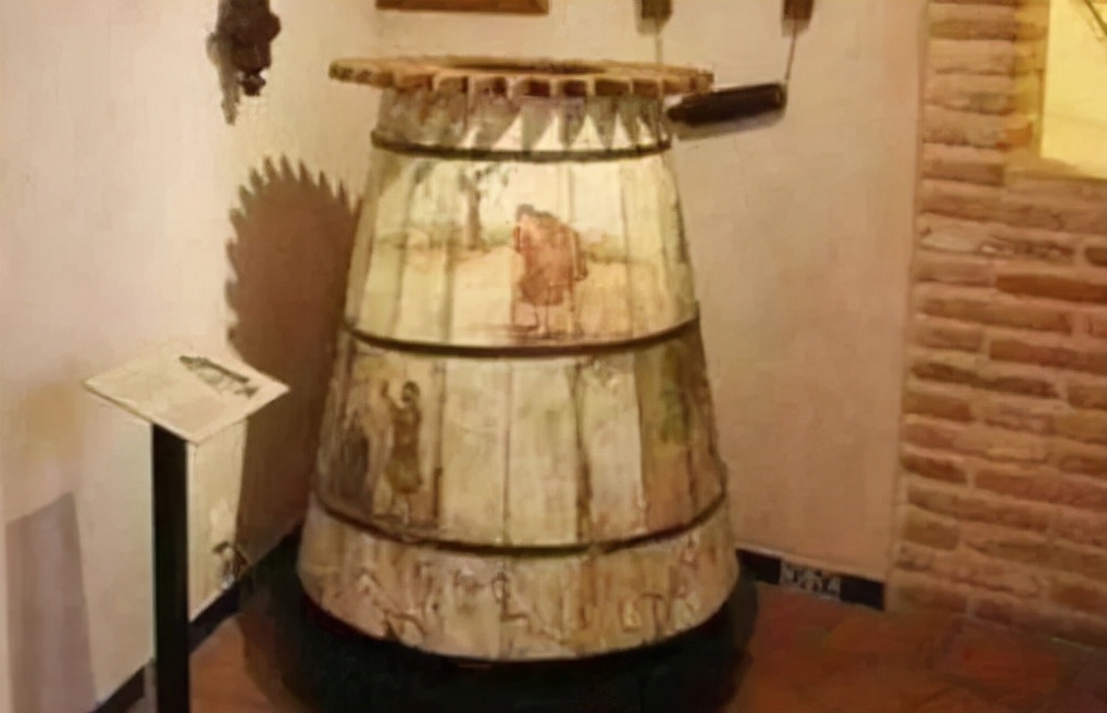 天堂之浴:针对女性的一种刑罚,名字高雅,过程却很恶心