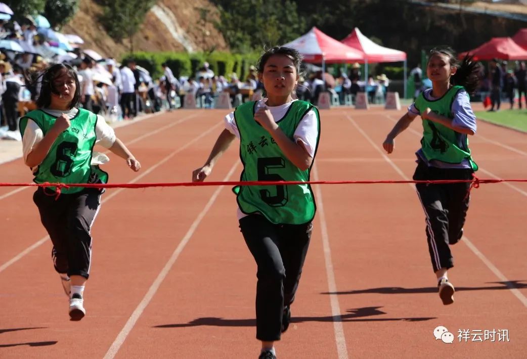 传承红色精神争做时代楷模,传承红色基因争做新时代标兵
