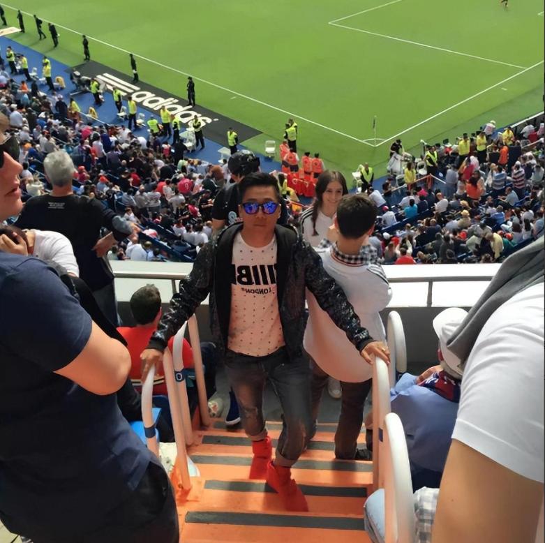 中国小伙娶乌克兰基辅媳妇,中国男足娶外国老婆