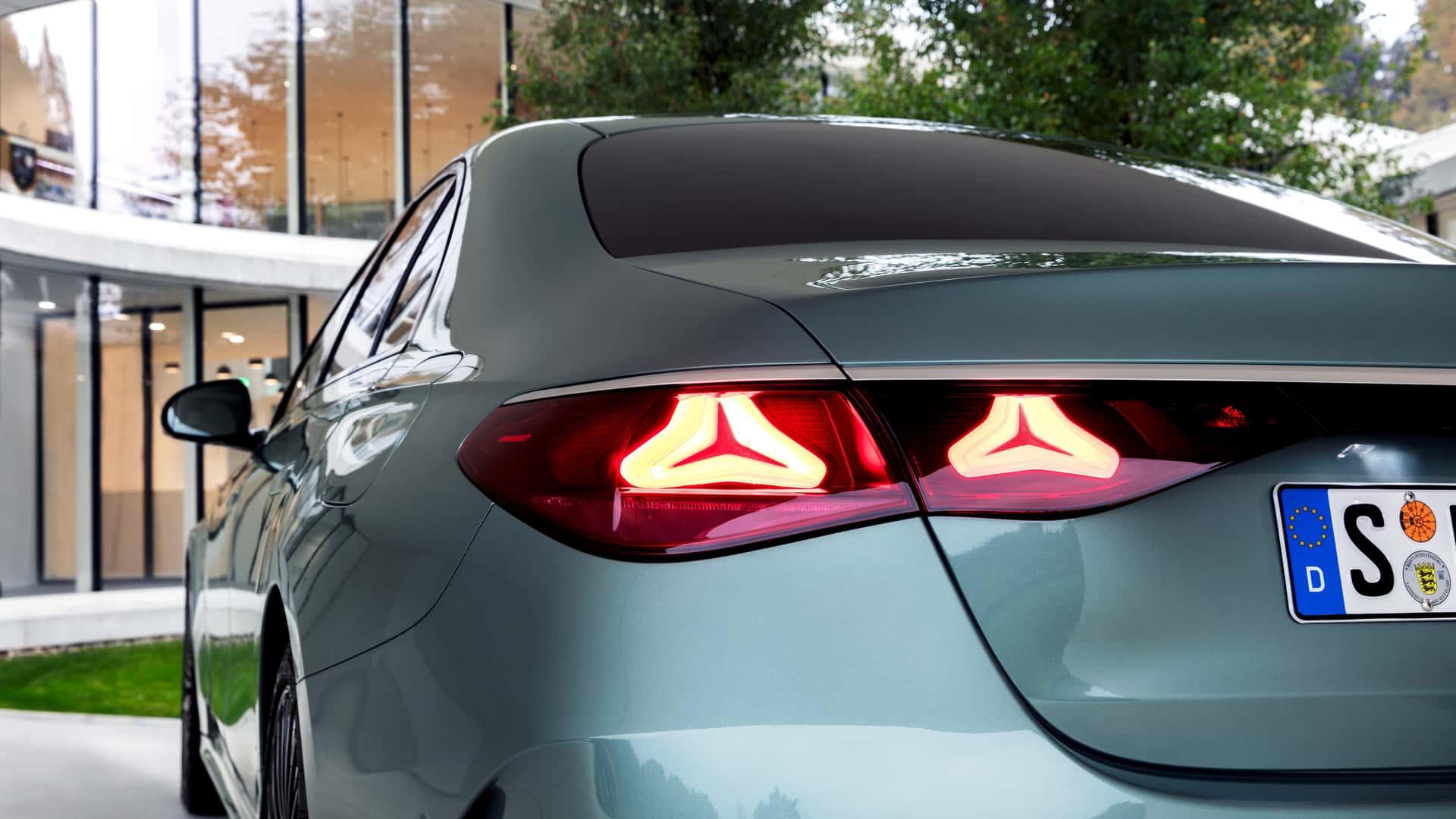 全新奔驰e级外观吐槽,全新奔驰e级到底做了哪些升级