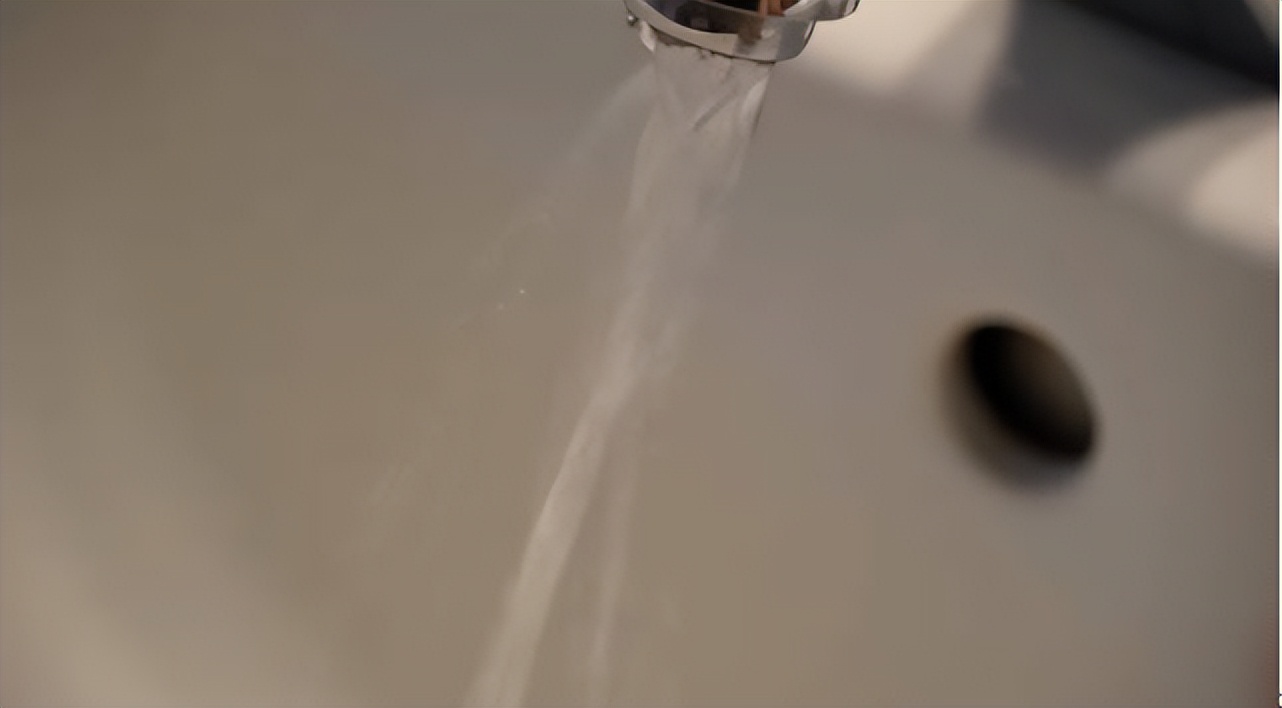 水龙头快速放水的方法,家里水龙头出水小如何增压