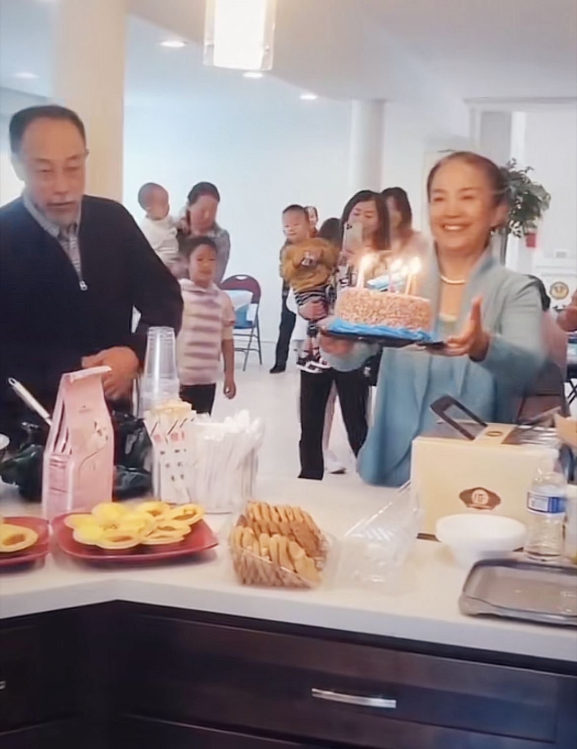 吕丽萍和孙爱英见面,孙丽英吕丽萍结婚