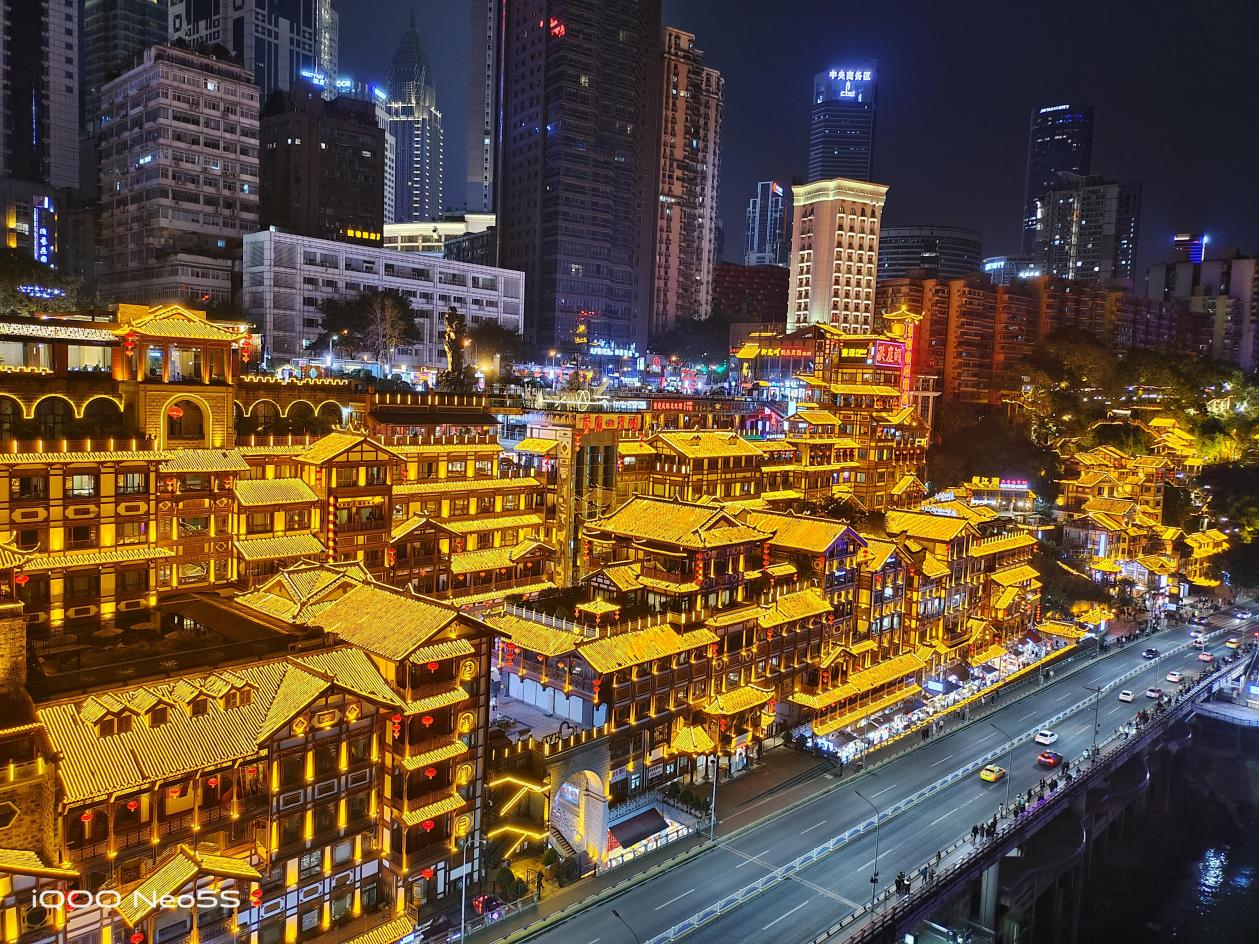 iqooneo5s首发测评,iqooneo5se和iqooneo5s区别