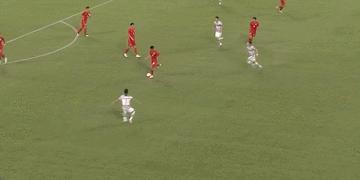 国足0比2日本射门数,射门30次输球