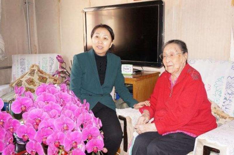 孔子第七十七代嫡长孙孔德成,孔子七十七代嫡孙孔德懋