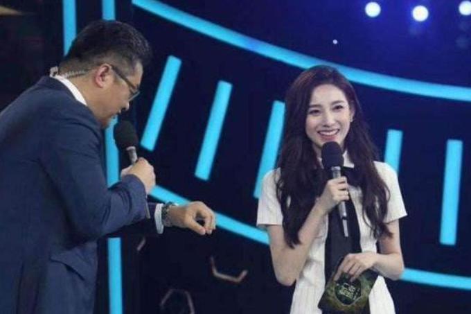 新央视一姐年仅25岁,央视一姐李红现状