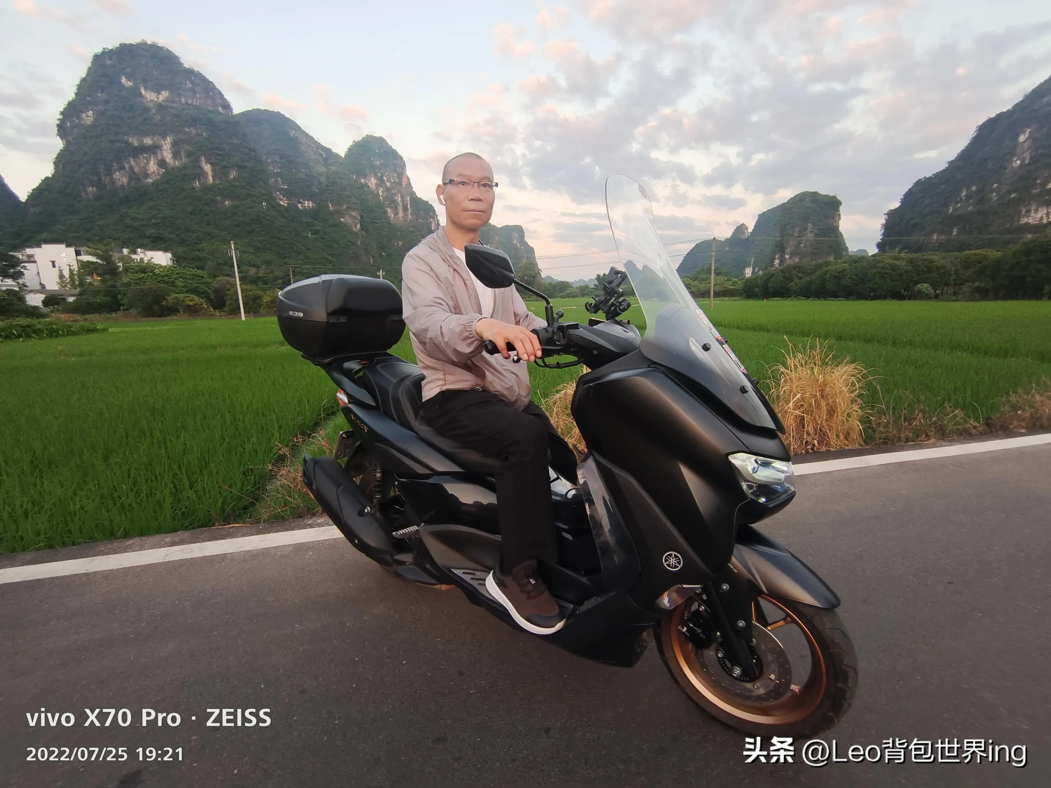 阳朔自驾观景点,阳朔日落观景点月亮山