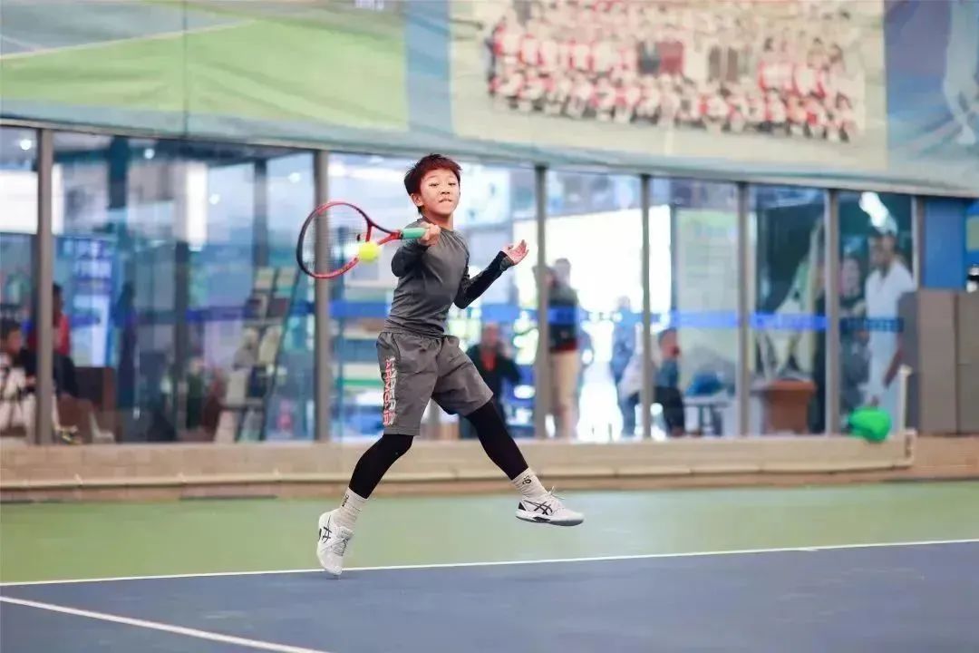 青春飞扬现场表演,市运会赛场上的精彩瞬间