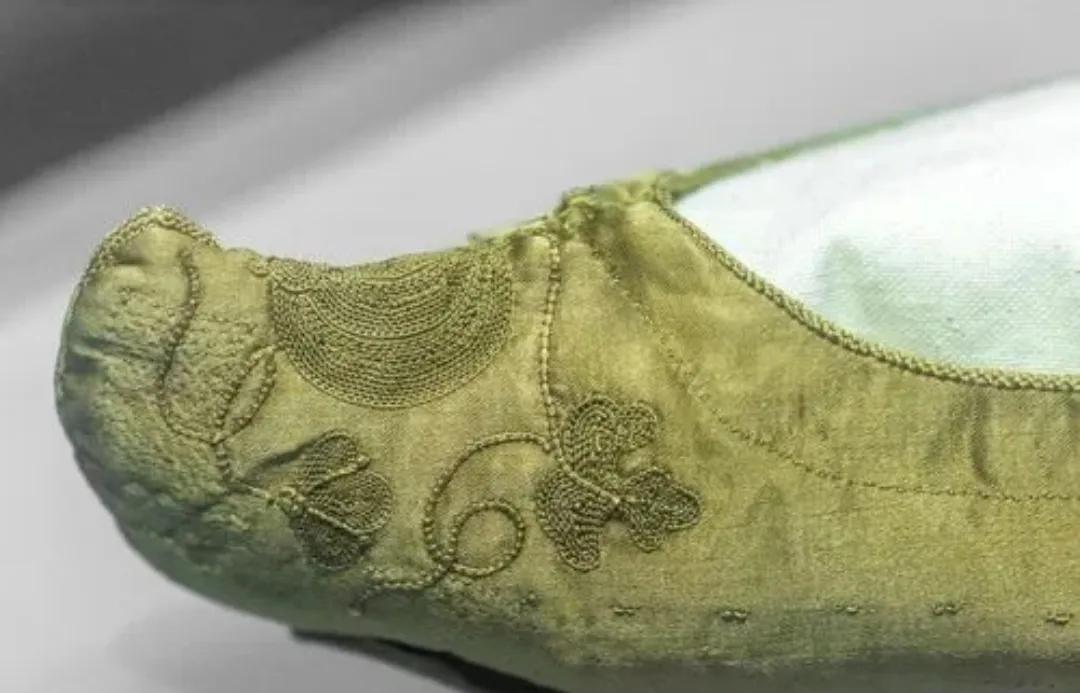 真实出土的古代鞋子,古人的鞋子长什么样