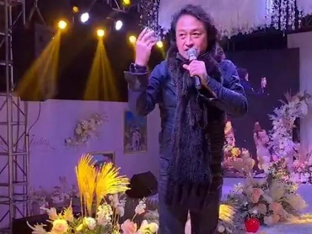 15位明星群居生活,15个过气演员