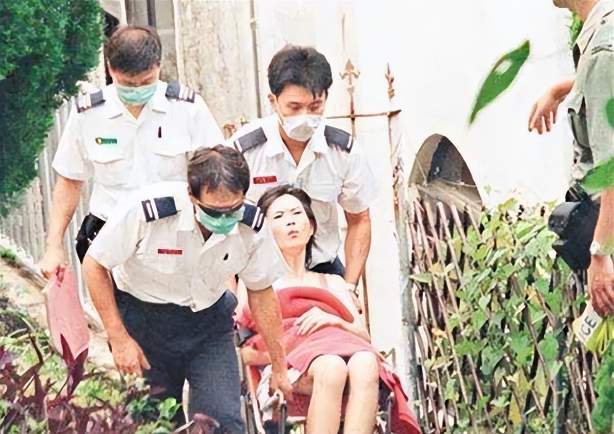 *规则潜**、咸猪手、硬上弓，娱乐圈的“男权阴谋”，是女明星的悲哀