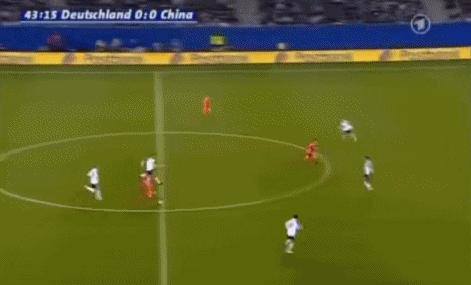 谢晖不放弃世界杯梦想,谢晖当年踢球是啥水平