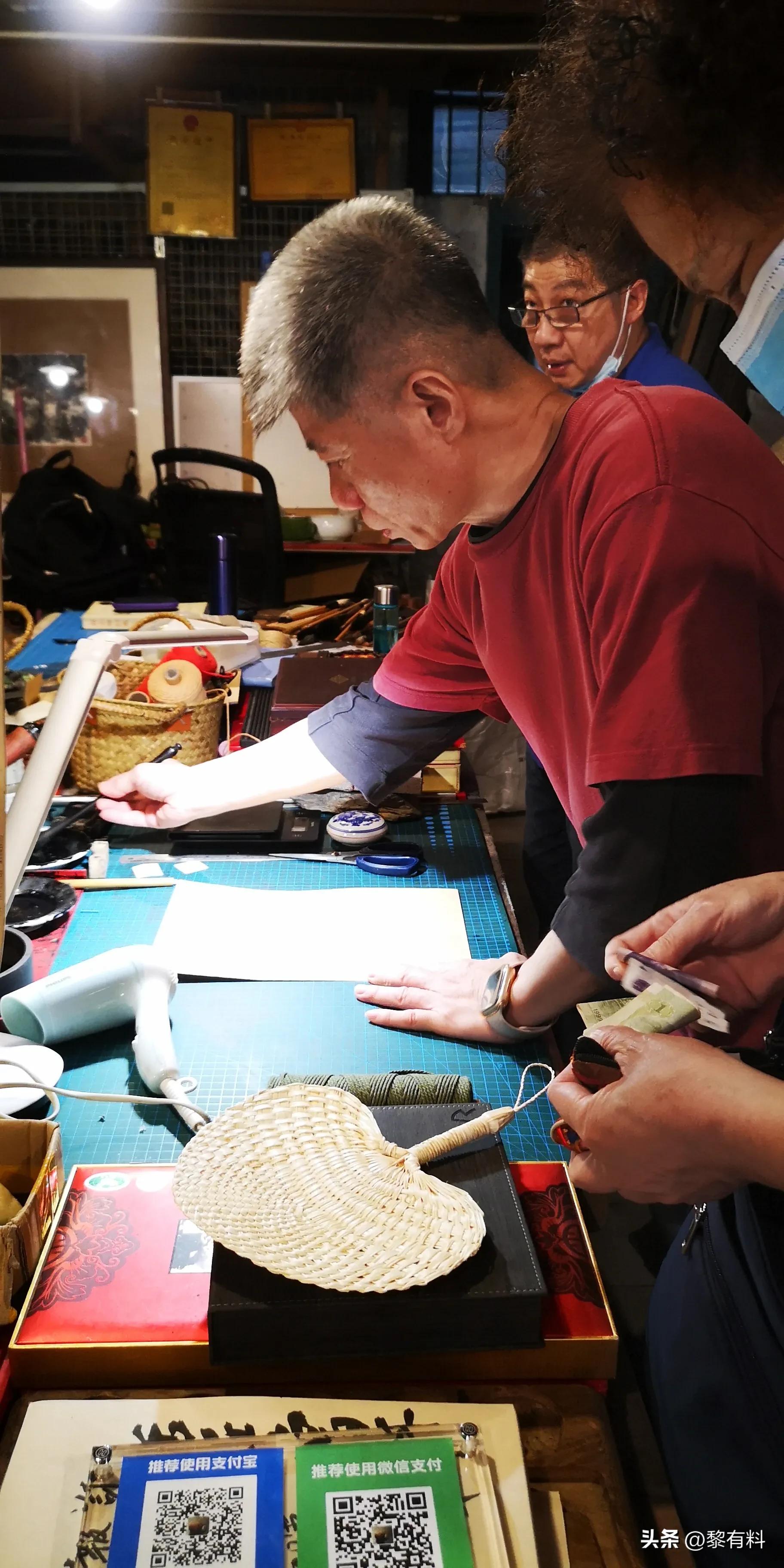 40岁大叔如何赚钱,70后大叔免费致富项目