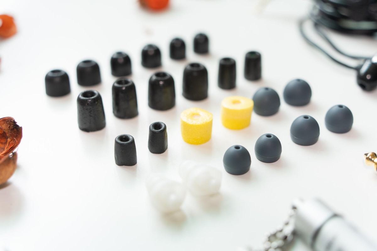 舒尔se846哪款耳机要好一点,舒尔se846真无线蓝牙耳机