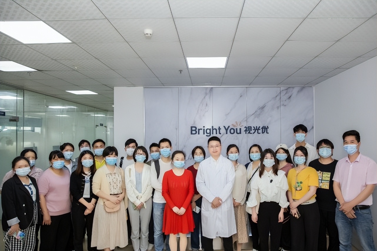 想学习配眼镜该去哪学,想学配镜去哪里学