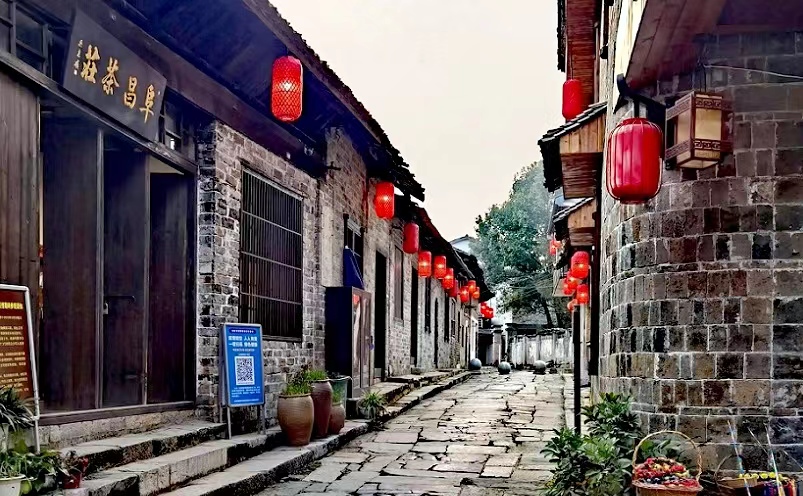 重庆比较冷门又好玩的古镇,浙江十大冷门古镇排行榜