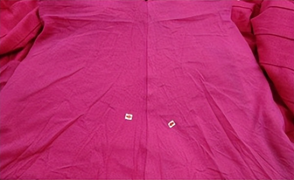 如何在衣服标签查色牢度,纺织服装面料疵点核算