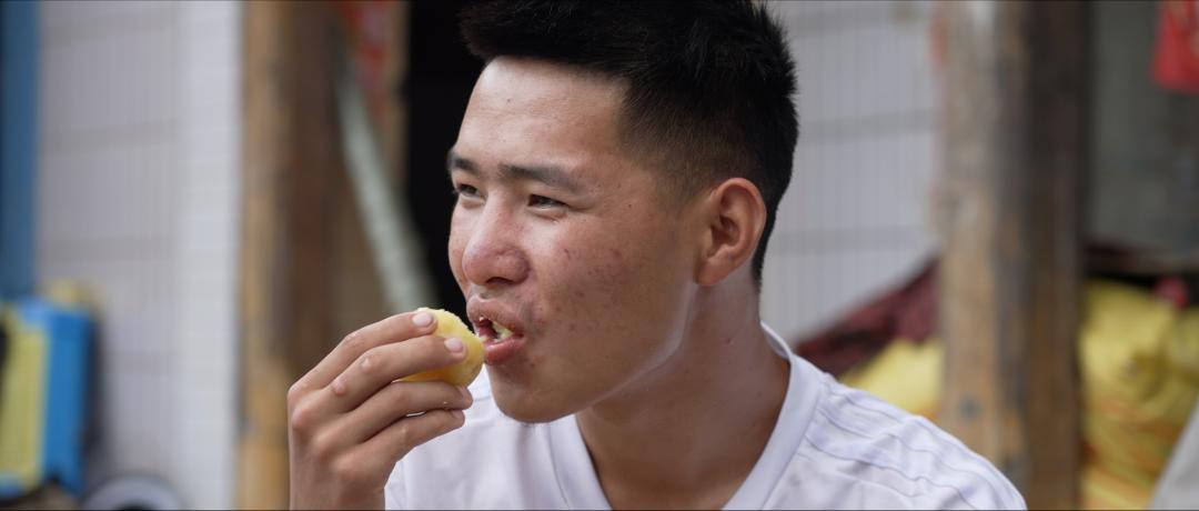 我要把拉马拍成阿甘