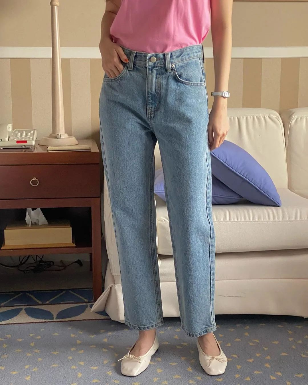 今年流行怎么穿t恤,今年最流行的减龄t恤