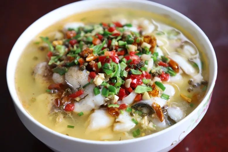 四大淡水名鱼是些什么鱼,四大家鱼青鱼是鲤鱼吗