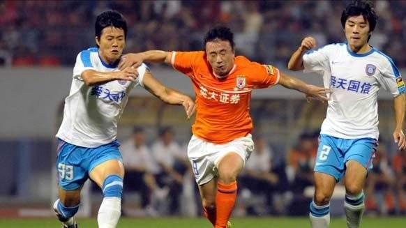 中超泰山队夺冠合集,中超山东泰山队2018年比赛集锦