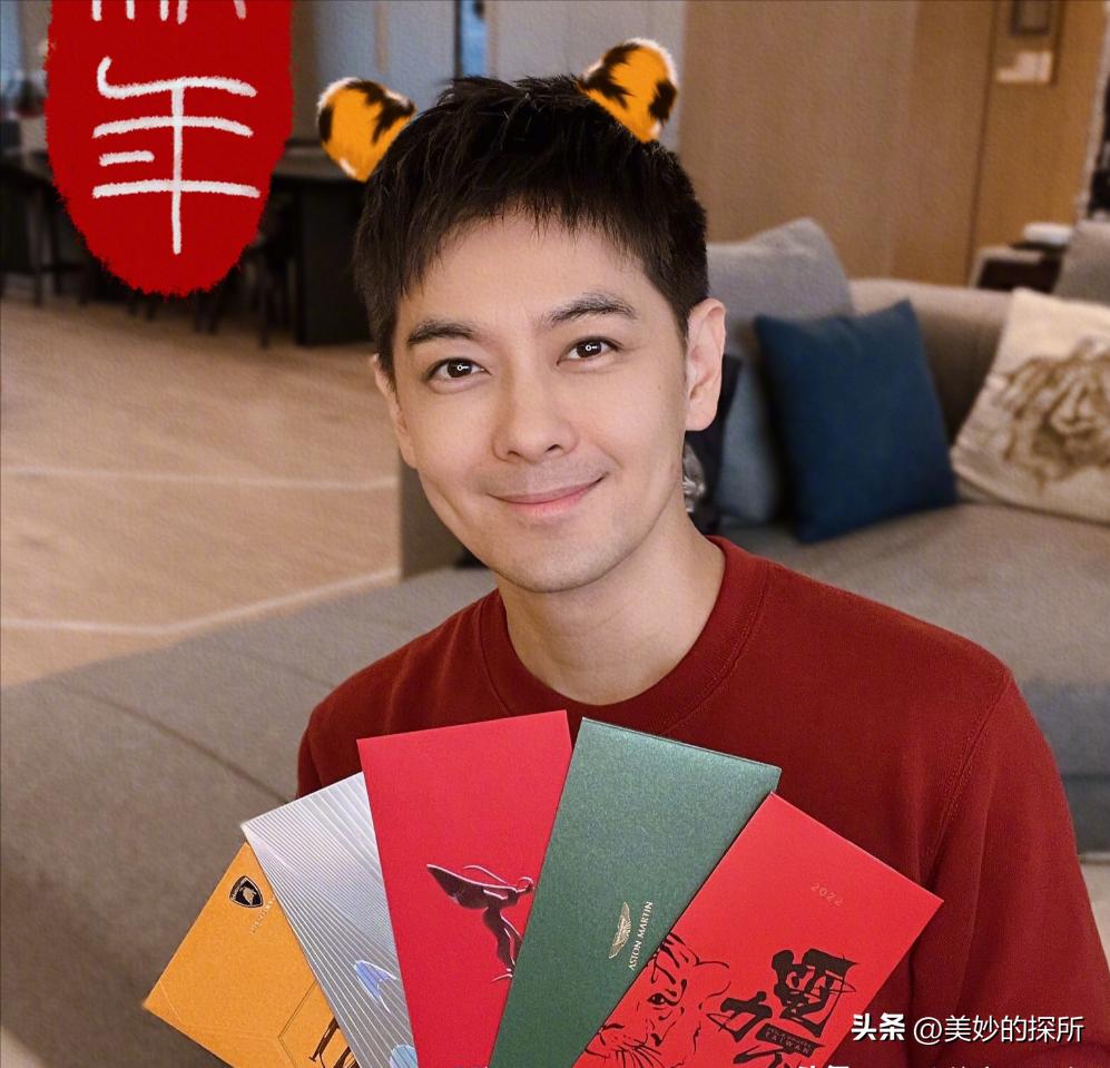 黄宗泽钟汉良同台,钟汉良和黄宗泽谁大