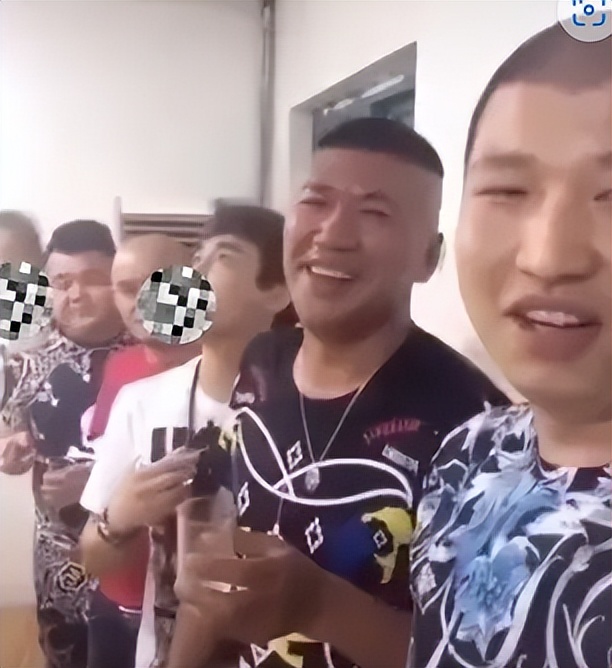 网红二驴最新事件,网红二驴为啥被封了