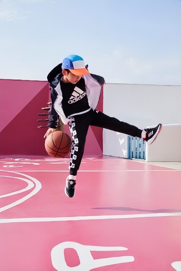 阿迪达斯新品男童款,阿迪儿童新春套装