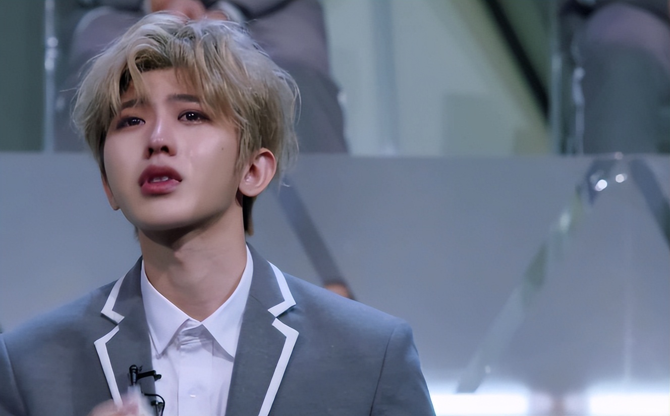 蔡徐坤人设崩塌会影响什么,人生中最黑暗的时刻蔡徐坤