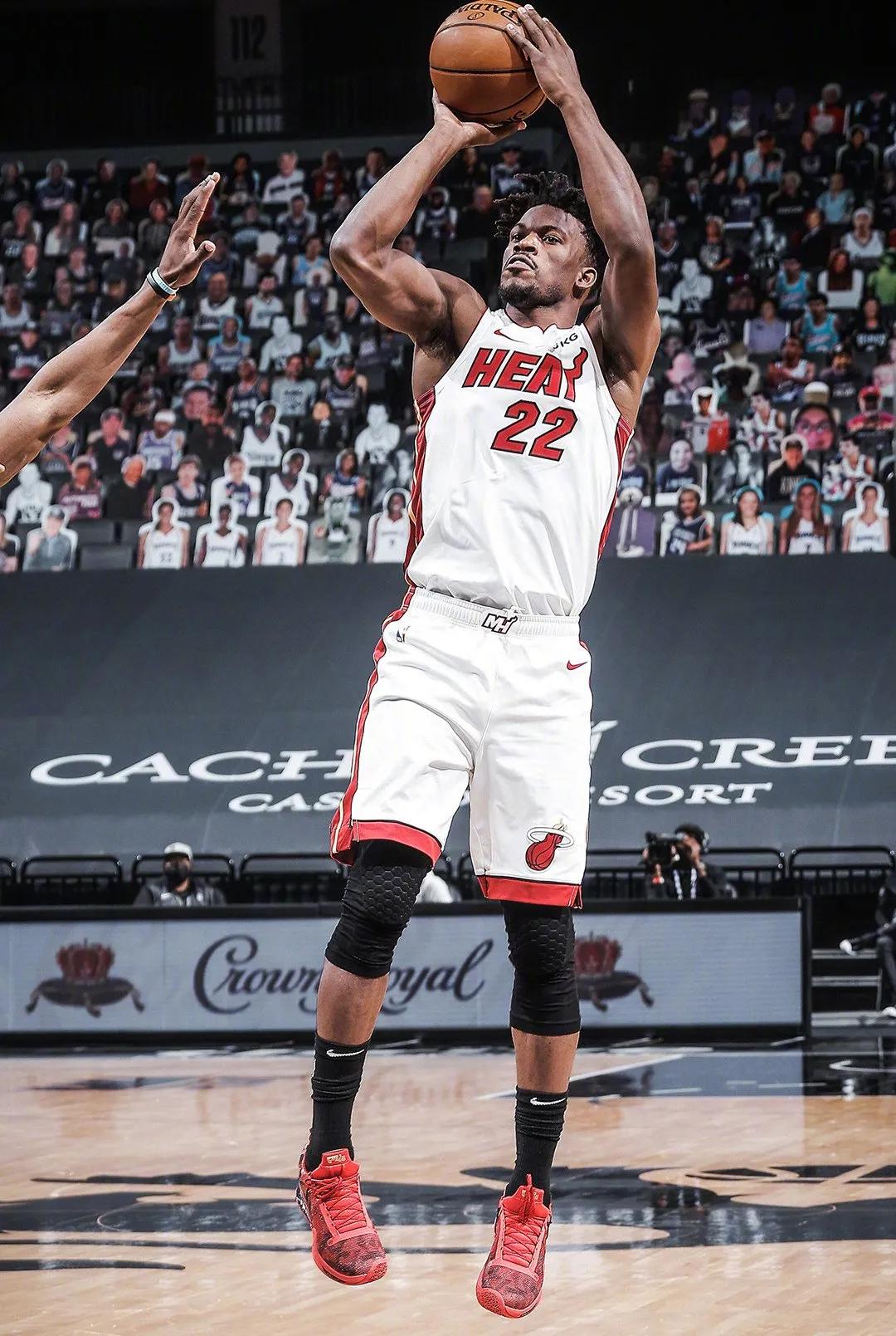 科比卡隆巴特勒绝杀黄蜂,科比伦纳德和乔丹巴特勒