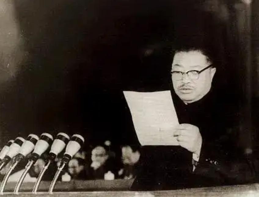 陈家亮羞愧难当,中国男足失败名场面