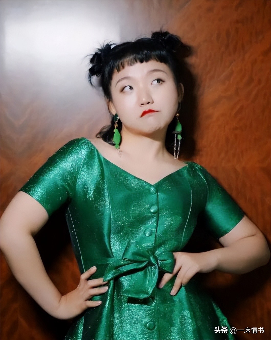 辣目洋子把尹浩宇的礼物卖掉,辣目洋子出售尹浩宇送的礼物