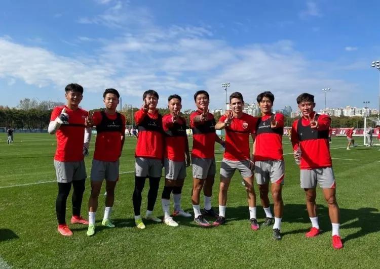 拜仁欧冠客场被罚,拜仁4:0巴萨判罚