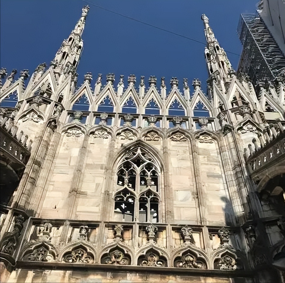 哥特式古建筑艺术之美,哥特式文化的特点