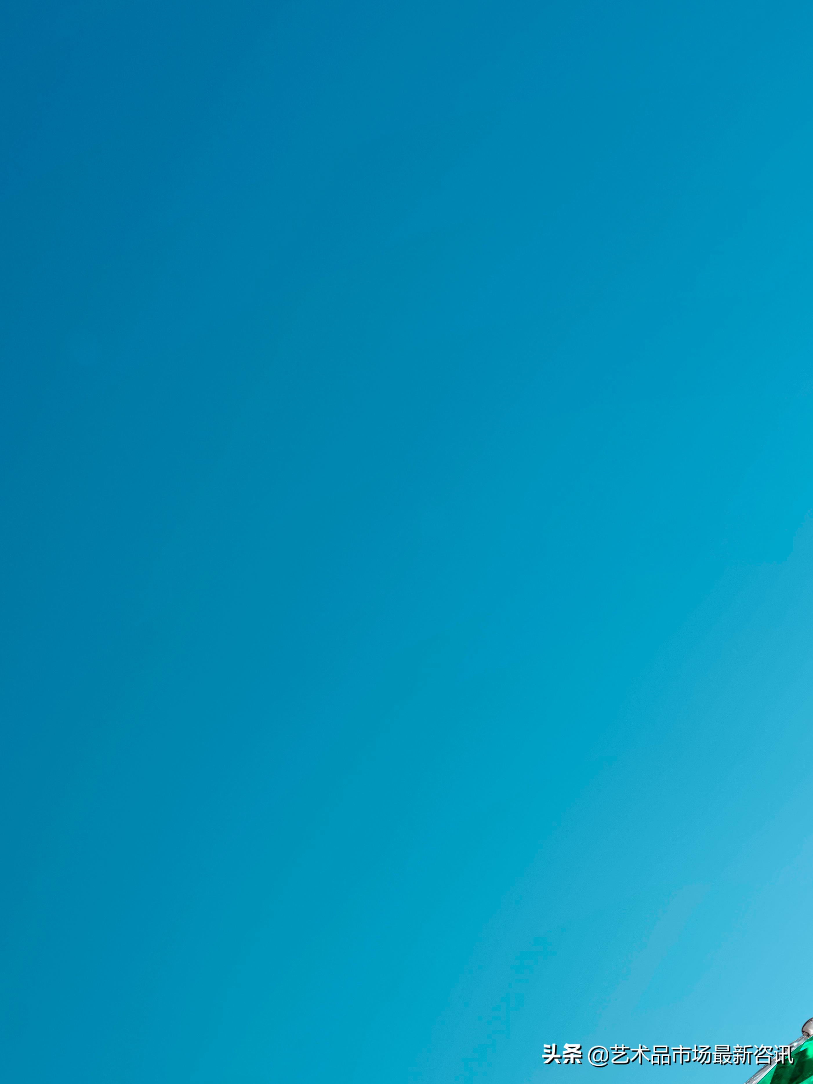 拍卖会顶级翡翠,顶级帝王绿翡翠吊坠最高拍卖价