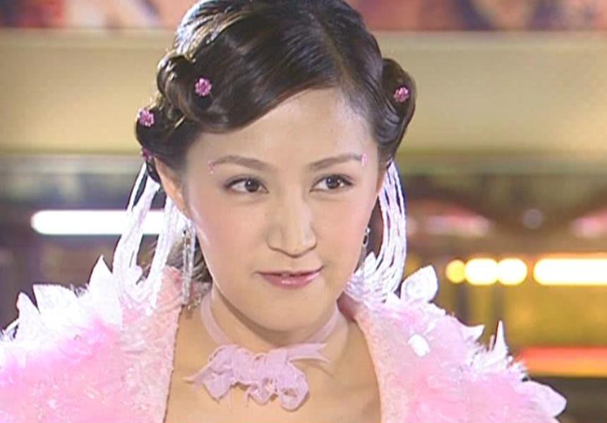 陆毅女儿贝儿鲍蕾,贝儿陆毅鲍蕾腿长